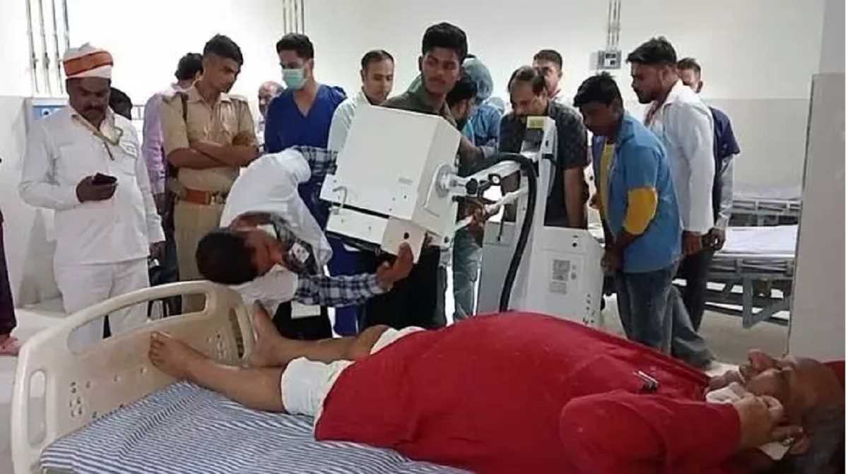 यूपी सरकार में कैबिनेट मंत्री संजय निषाद की गाड़ी का एक्सीडेंट, बाल-बाल बचे मंत्री